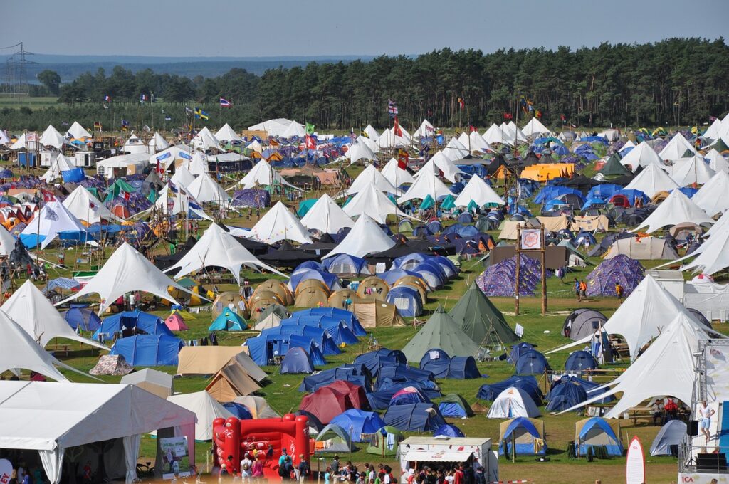 Exploring Different Types of: Inflatable Tents 4 world jamboree 803544 1280 you will many inflatable tents in the market